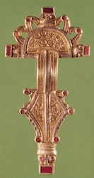 Fibula with Heads of Birds with Pointed Beaks, from Douvrend, Seine-Maritime